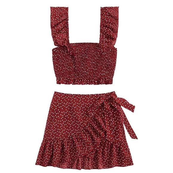 red two piece set with hearts - Picture 1 of 2